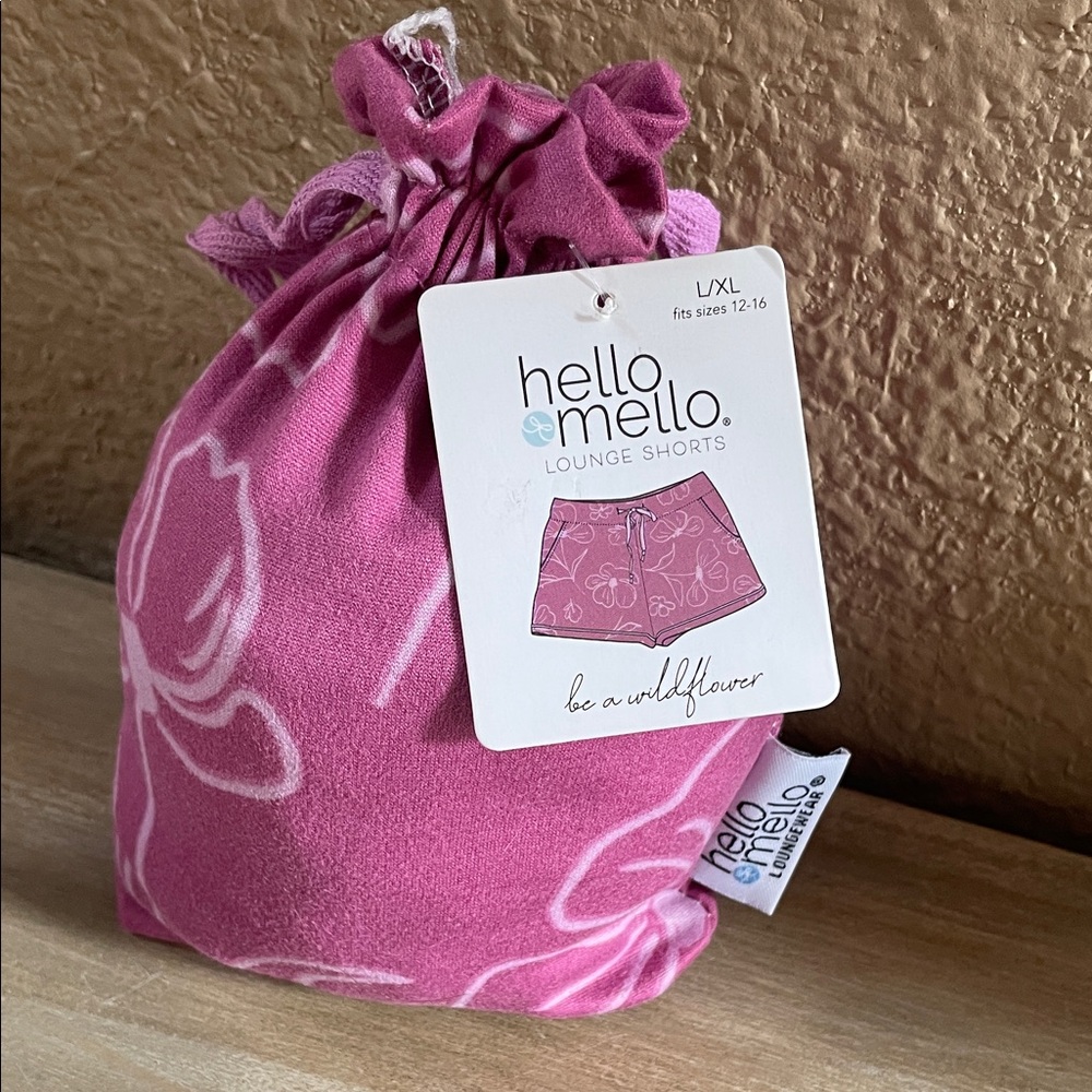Hello Mello lounge shorts Medium rise . NEW in pouch . Fits sz 12-16 .